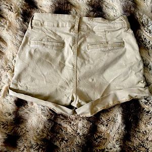 Stretchy Aero shorts. Size 8